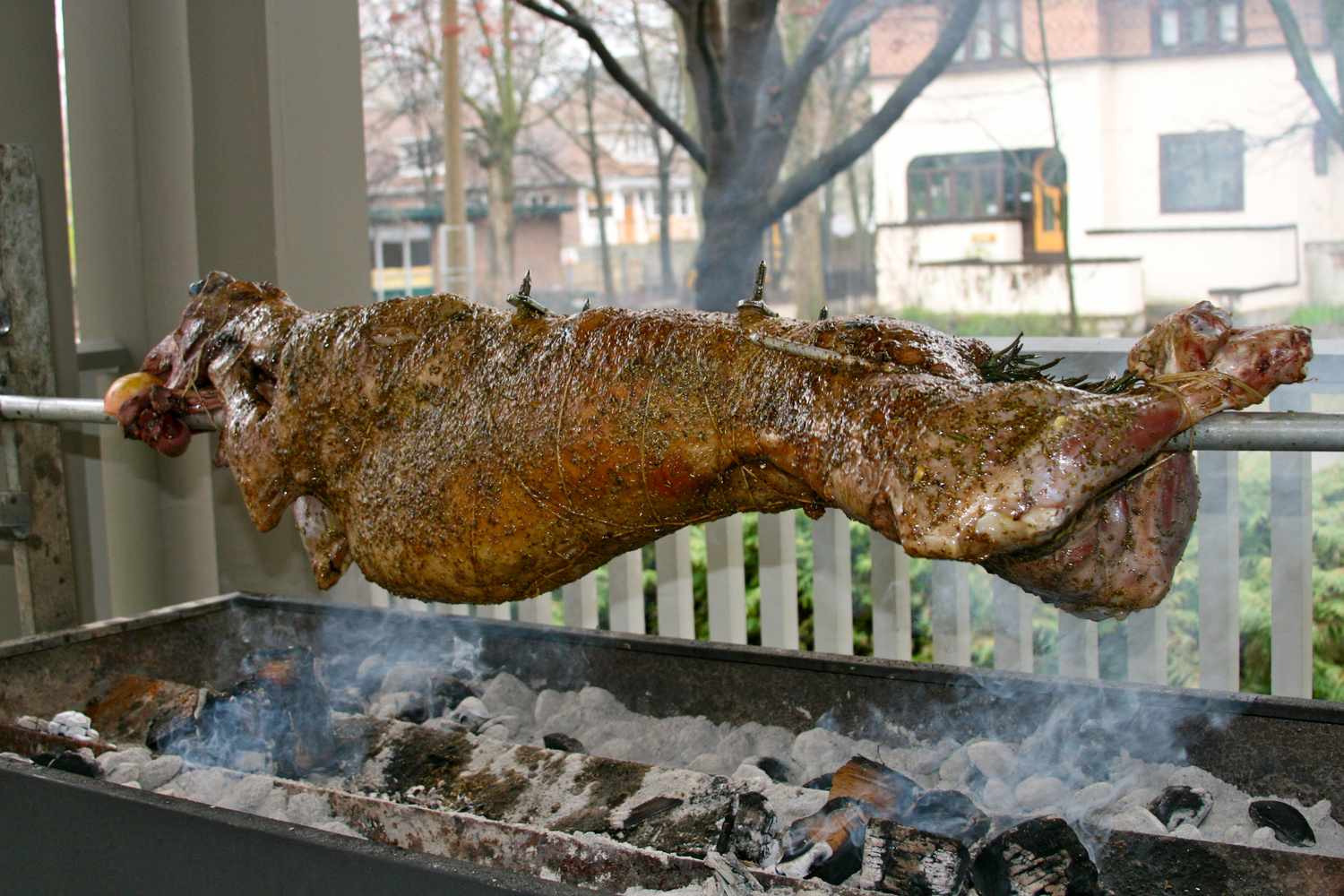 Beef from Whole Roasted Lamb